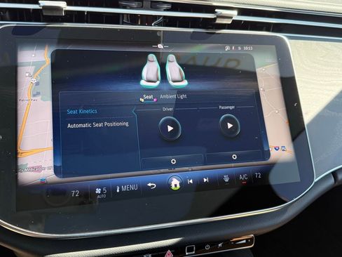 Used 2026 Mercedes-Benz E 350 Sedan image 12