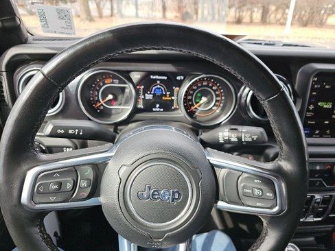 Used 2023 Jeep Wrangler Unlimited Sahara image 22