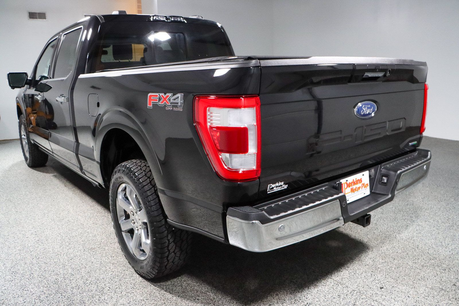 Used 2023 Ford F150 Lariat w/ Equipment Group 502A High AWD/4WD image 9