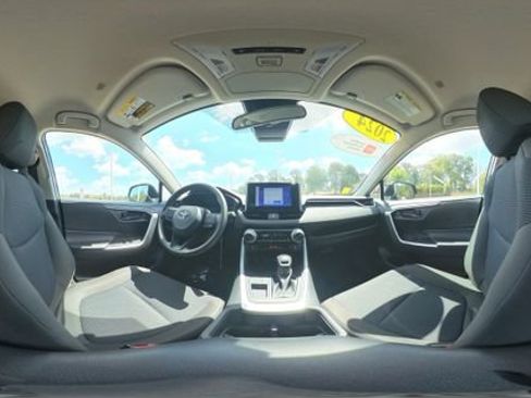 Used 2024 Toyota RAV4 LE FWD image 21