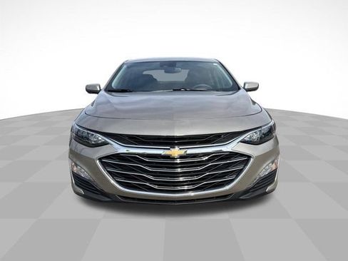 Used 2024 Chevrolet Malibu LT FWD image 2