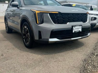 Used 2025 Kia Sorento S w/ Panoramic Sunroof Package