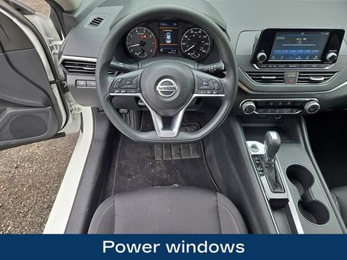 Used 2022 Nissan Altima 2.5 S FWD image 3