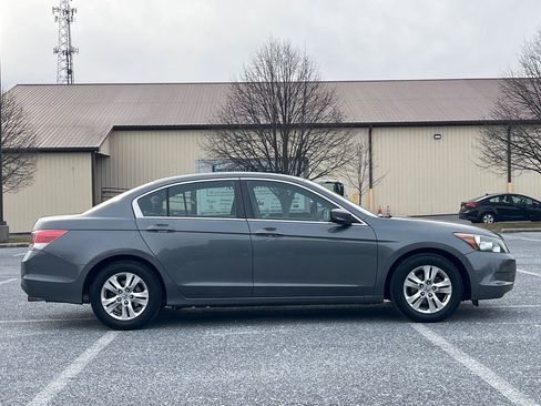Used 2009 Honda Accord LX-P image 9