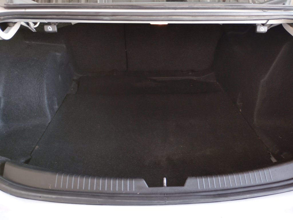 Used 2020 Chevrolet Malibu LS FWD image 18