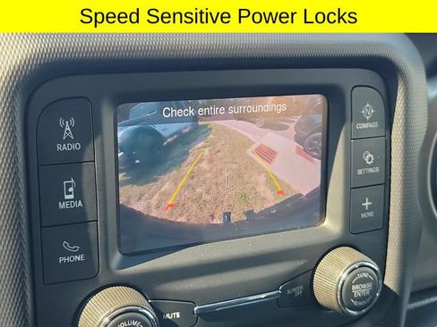 Used 2020 Jeep Wrangler Sport AWD/4WD image 16
