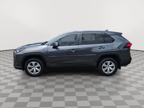 Used 2022 Toyota RAV4 LE AWD/4WD image 5