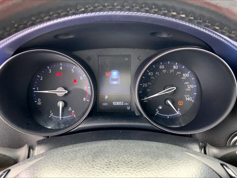 Used 2021 Toyota C-HR XLE image 23