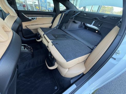 Used 2022 Volvo S90 B6 Inscription w/ Advanced Package AWD/4WD image 54