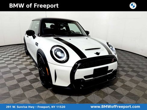 Used 2024 MINI Cooper S FWD image 1
