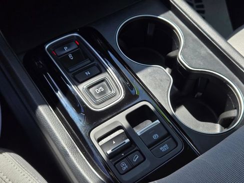 Used 2023 Honda Pilot LX image 20