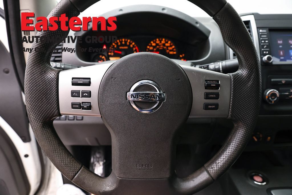 Used 2021 Nissan Frontier SV AWD/4WD image 10
