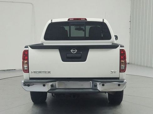 Used 2019 Nissan Frontier SV w/ Value Truck Package RWD image 6