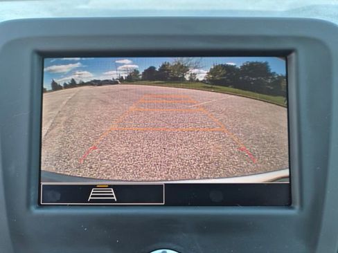 Used 2024 Chevrolet Equinox LT FWD image 26