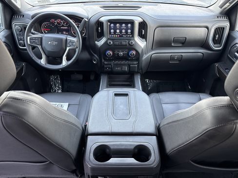 Used 2022 Chevrolet Silverado 1500 LT Trail Boss w/ Convenience Package II image 16