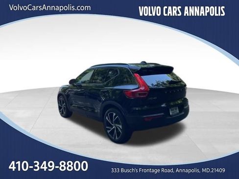 Certified 2022 Volvo XC40 T5 R-Design AWD/4WD image 5