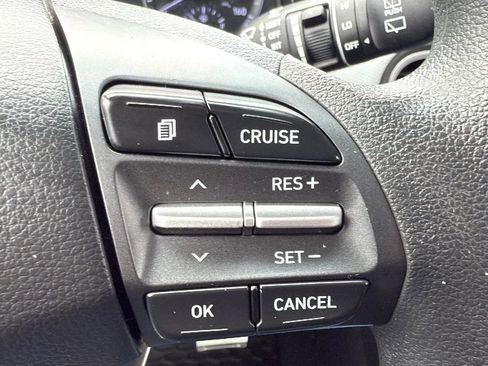 Used 2020 Hyundai Kona SE AWD/4WD image 11