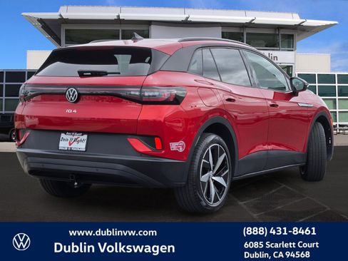 Used 2023 Volkswagen ID.4 Pro S image 4