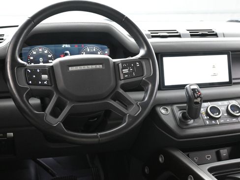 Used 2023 Land Rover Defender 110 X-Dynamic SE image 7