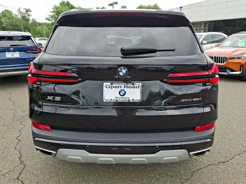 Used 2024 BMW X5 xDrive40i w/ Premium Package AWD/4WD image 6