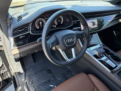 Used 2025 Audi Q8 Prestige AWD/4WD image 21