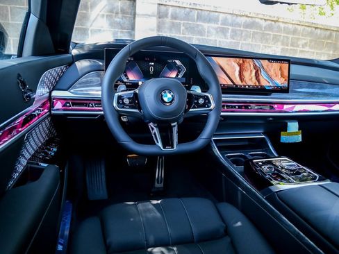 New 2025 BMW 760i xDrive w/ Executive Package image 12