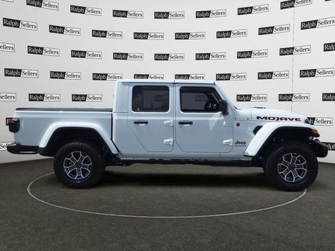 Used 2026 Jeep Gladiator Mojave AWD/4WD image 7