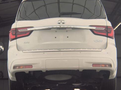 Certified 2024 INFINITI QX80 Luxe w/ Cargo Package image 7