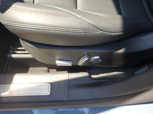 New 2026 Lincoln Nautilus Premier AWD/4WD image 22
