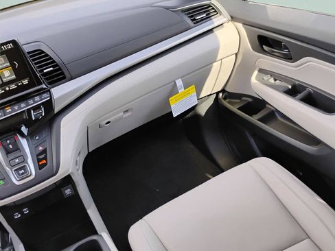 New 2026 Honda Odyssey EX-L image 21