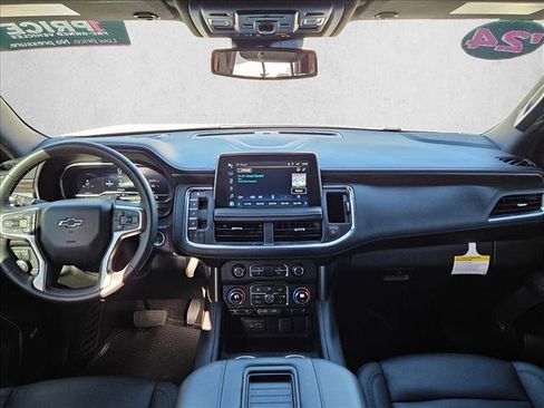 Used 2024 Chevrolet Tahoe Z71 w/ Luxury Package image 21