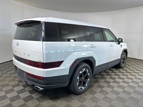 Used 2026 Hyundai Santa Fe SE image 3