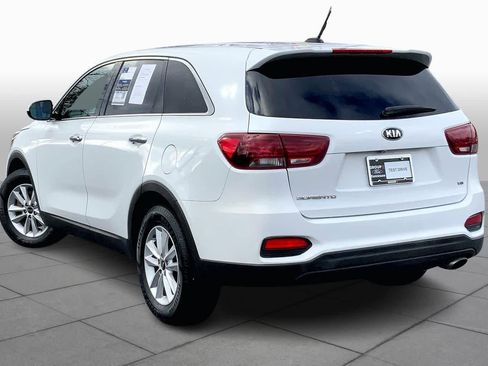 Used 2020 Kia Sorento LX V6 image 11