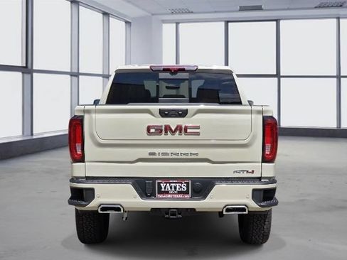 New 2026 GMC Sierra 1500 AT4 w/ Technology Package AWD/4WD image 4