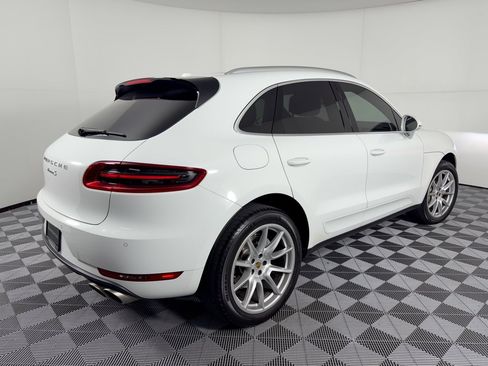 Certified 2018 Porsche Macan S AWD/4WD image 9