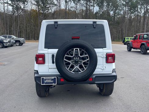 New 2026 Jeep Wrangler Sahara AWD/4WD image 6