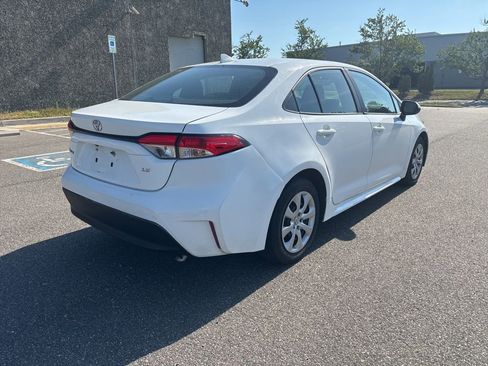 Used 2023 Toyota Corolla LE FWD image 7