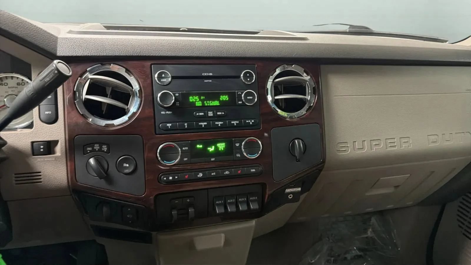 Used 2009 Ford F350 Lariat AWD/4WD image 13