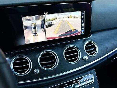 Used 2020 Mercedes-Benz E 450 4MATIC Sedan image 46