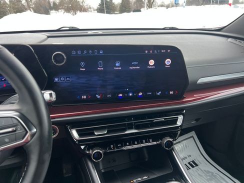 Used 2024 Chevrolet Traverse Z71 w/ LPO, Floor Liner Package image 15