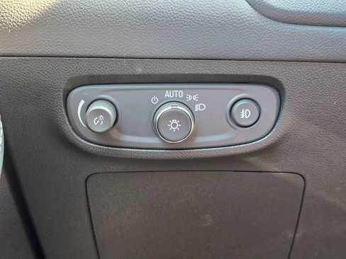 Used 2022 Buick Encore GX Select FWD image 24