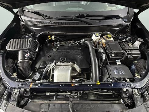 Used 2020 Chevrolet Equinox Premier FWD image 36