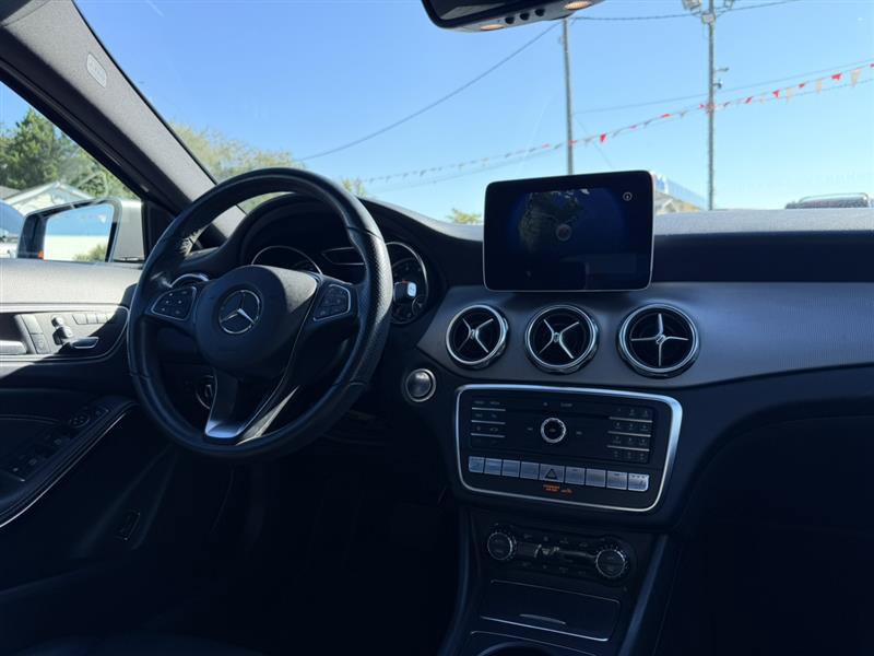 Used 2020 Mercedes-Benz GLA 250 4MATIC image 18