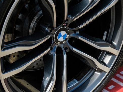 Used 2017 BMW X6 M AWD/4WD image 63