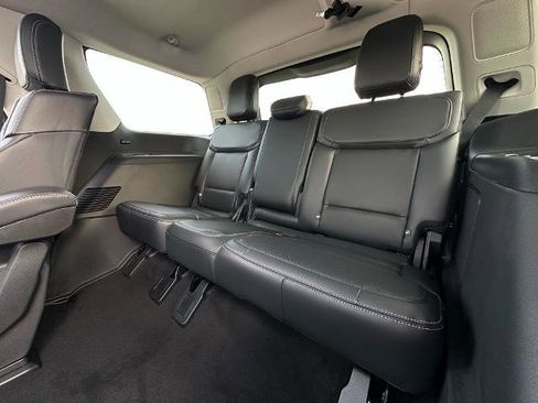 New 2025 Ford Expedition Platinum w/ Driver's Package image 33