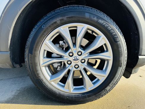 Used 2023 Ford Explorer XLT w/ Equipment Group 202A image 43