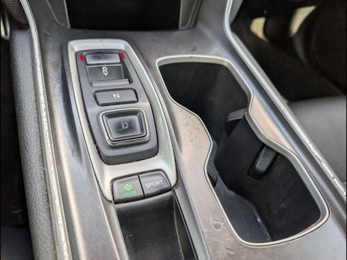 Used 2019 Honda Accord Sport image 16