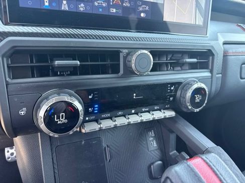Used 2025 Toyota Tacoma TRD Pro AWD/4WD image 13