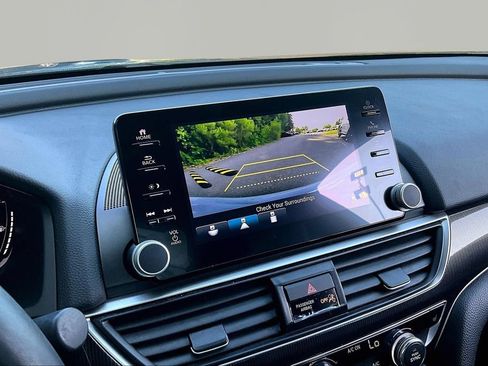Used 2022 Honda Accord Sport image 13