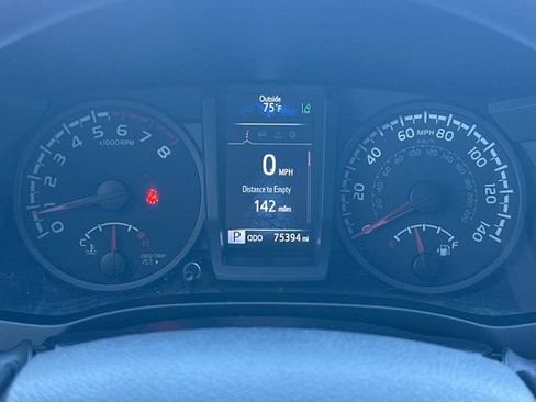 Used 2022 Toyota Tacoma SR AWD/4WD image 26